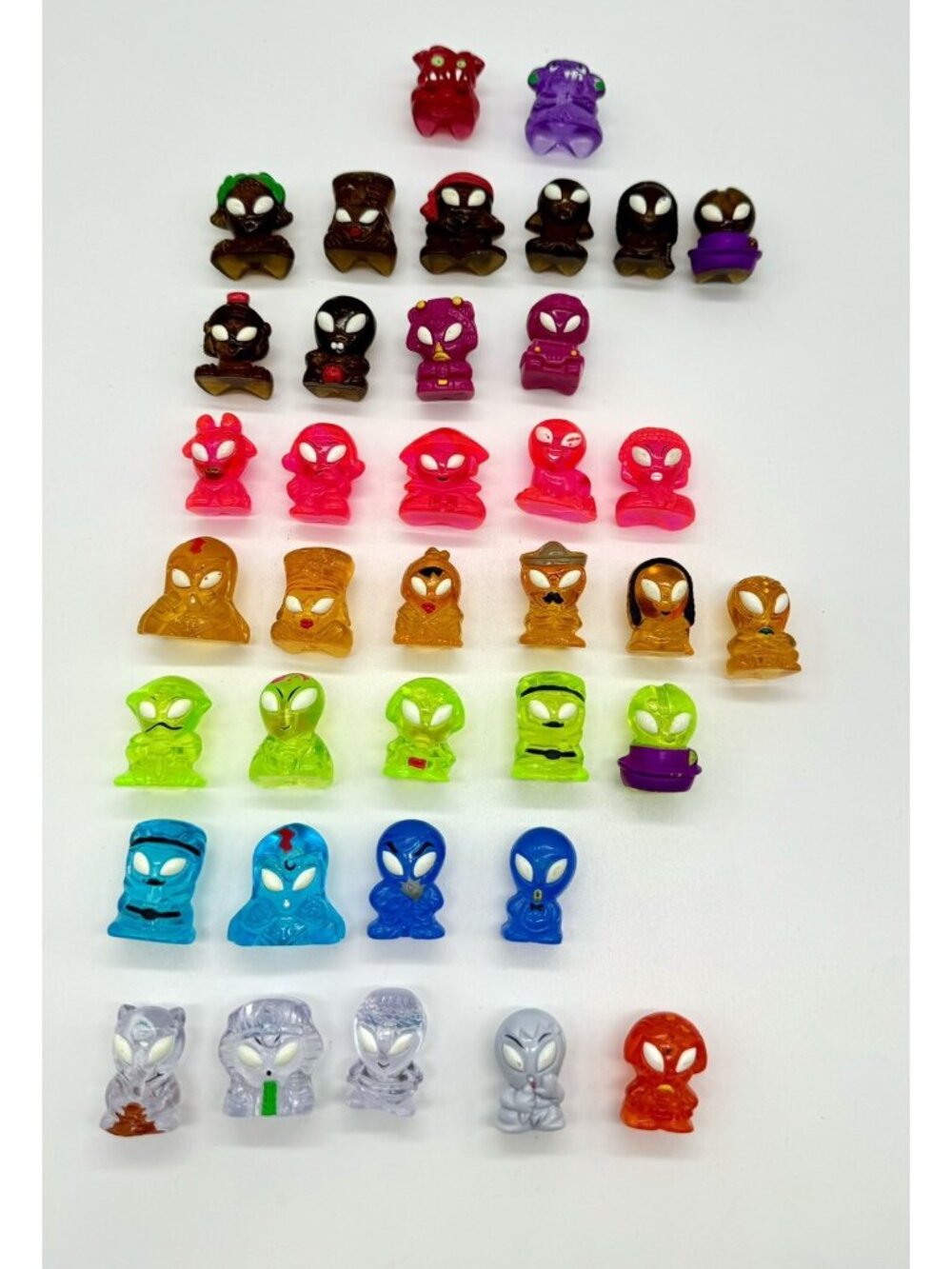 Gogos Crazy Bones Translucent Alien & Monsters Lot Of 37 w/ Java Glow Eyes 1996